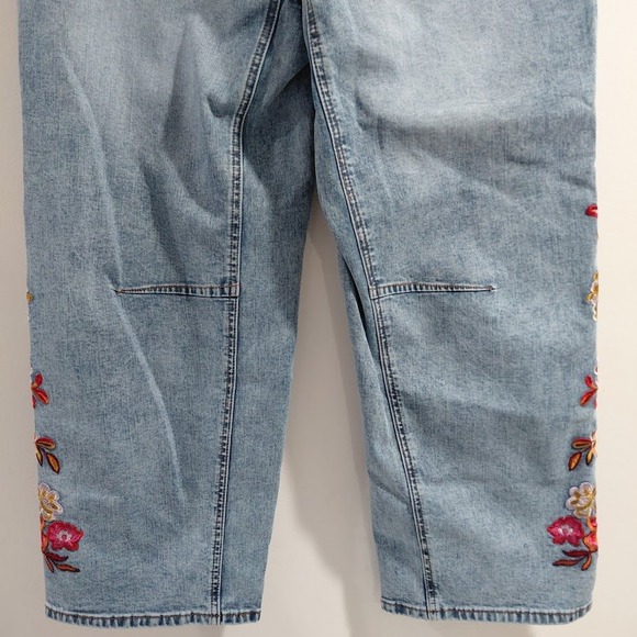 Flamingals Womens Floral Embroidered Wide Leg Cropped Jeans Light Wash Size L - Picture 10 of 16